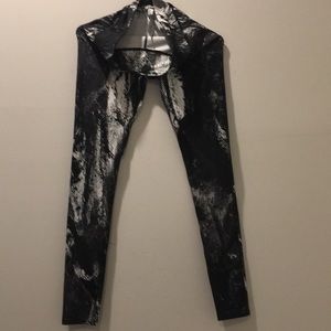 Under Armour compression pants size medium